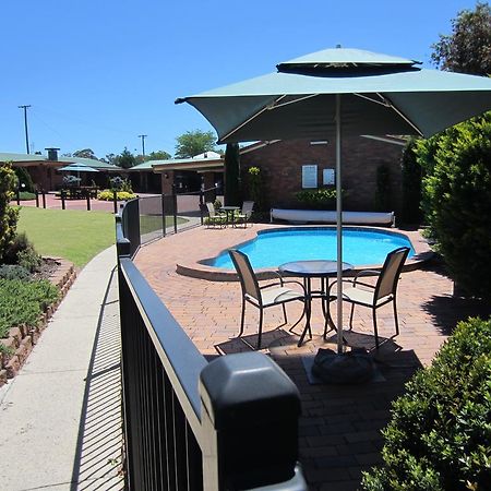 Stannum Lodge Motor Inn Stanthorpe Esterno foto